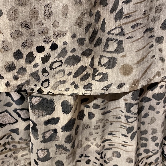 j Fashion Bug layered gray plus size top 1X - Picture 2 of 4